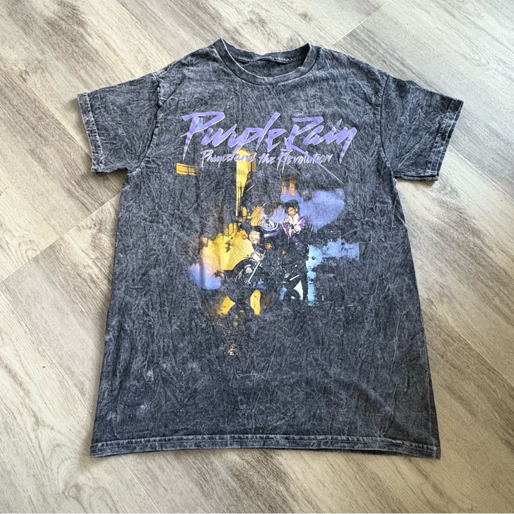 Prince Purple Rain Distressed The Revolution Vintage Medium Tee Shirt